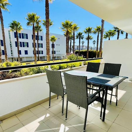 Angies Marina Apartment, Includes 2 Free Passes For The Marina Pool Lagos Bagian luar foto