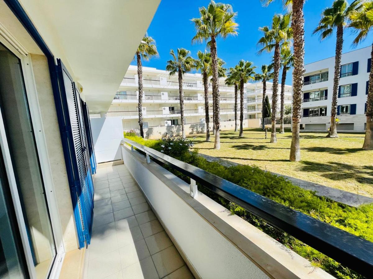 Angies Marina Apartment, Includes 2 Free Passes For The Marina Pool Lagos Bagian luar foto