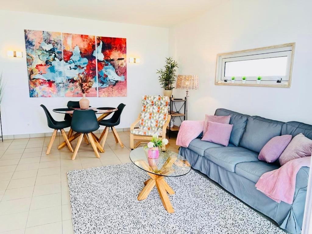 Angies Marina Apartment, Includes 2 Free Passes For The Marina Pool Lagos Bagian luar foto