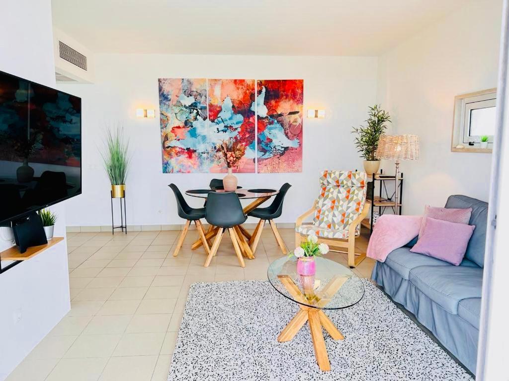 Angies Marina Apartment, Includes 2 Free Passes For The Marina Pool Lagos Bagian luar foto